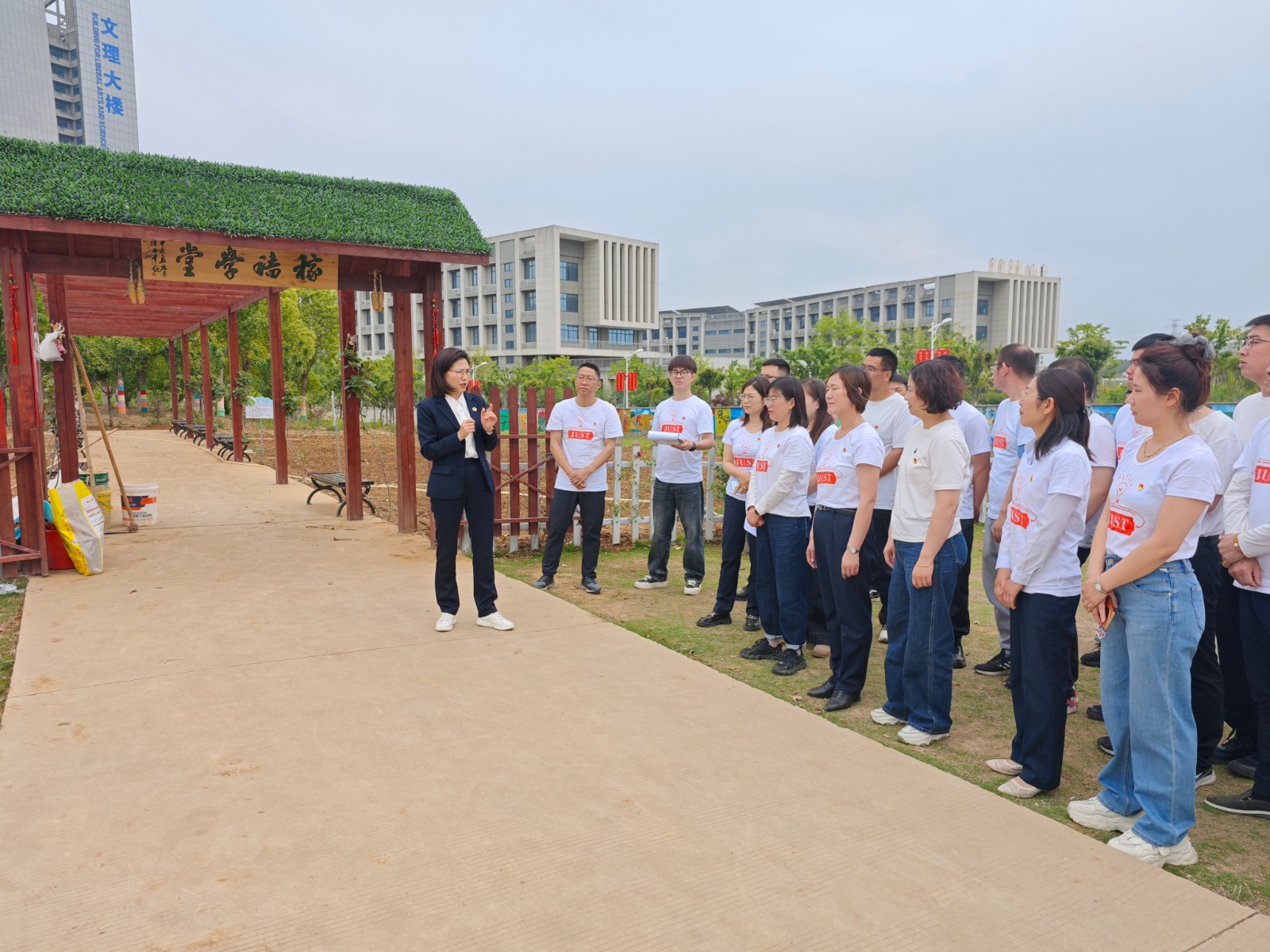 1745913294682667.jpg 15.jpg